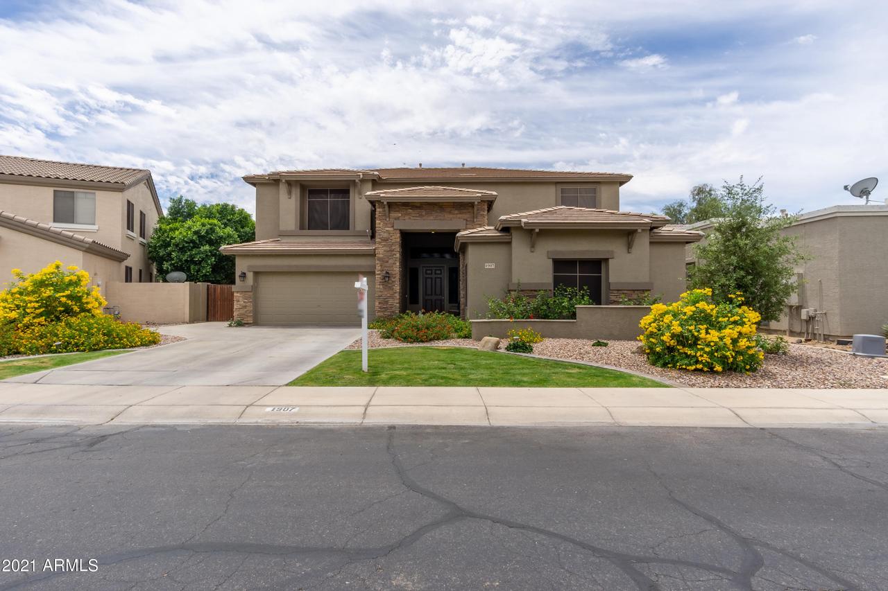 1907 E Carob Dr., Chandler, AZ 85286