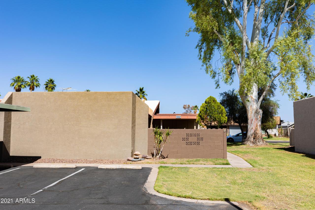 601 N May #16, Mesa, AZ 85201