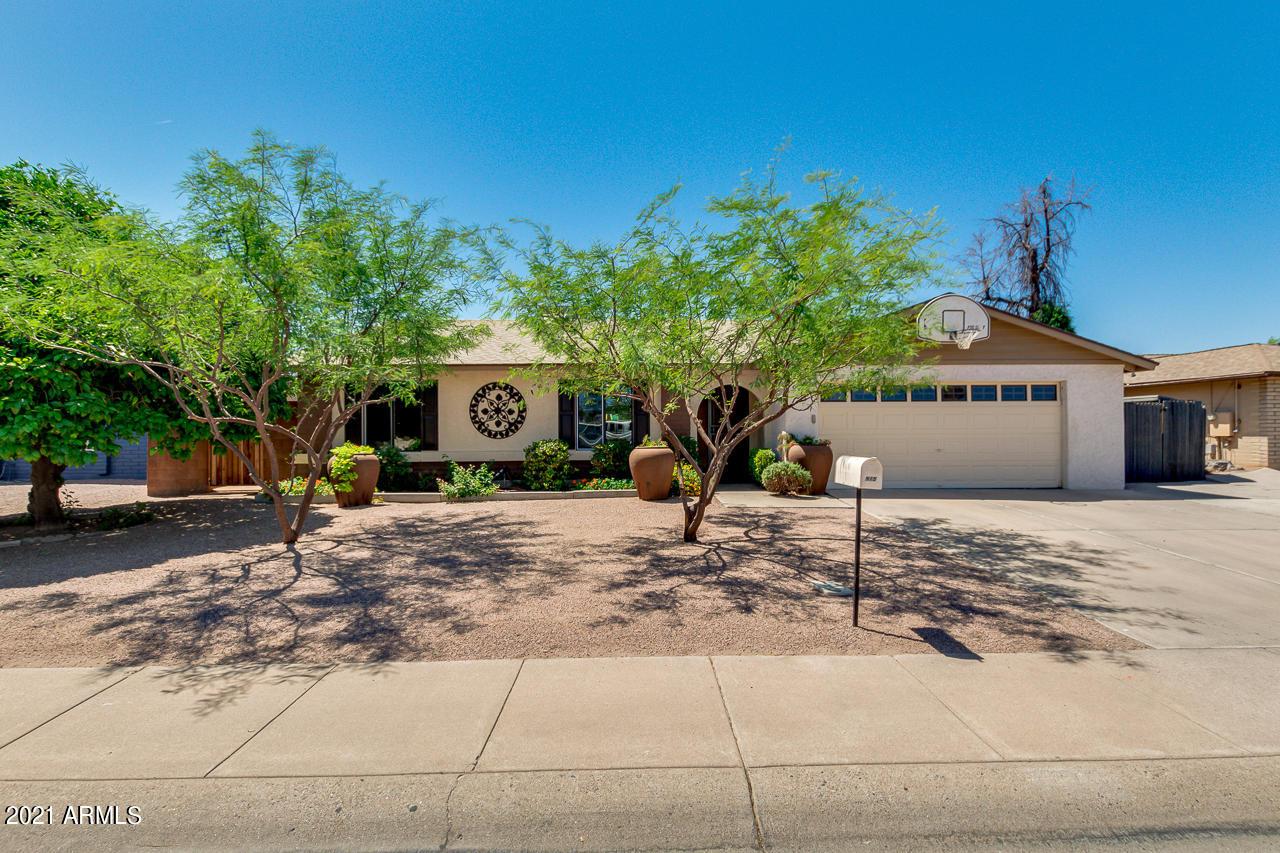 915 W Barrow Dr., Chandler, AZ 85225