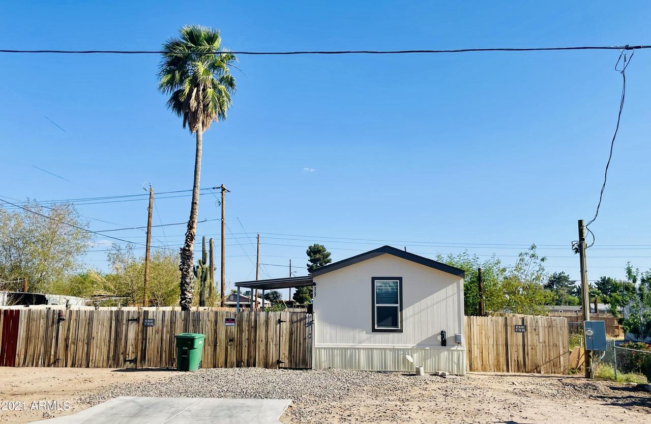 9707 E Butternut Ave., Mesa, AZ 85208