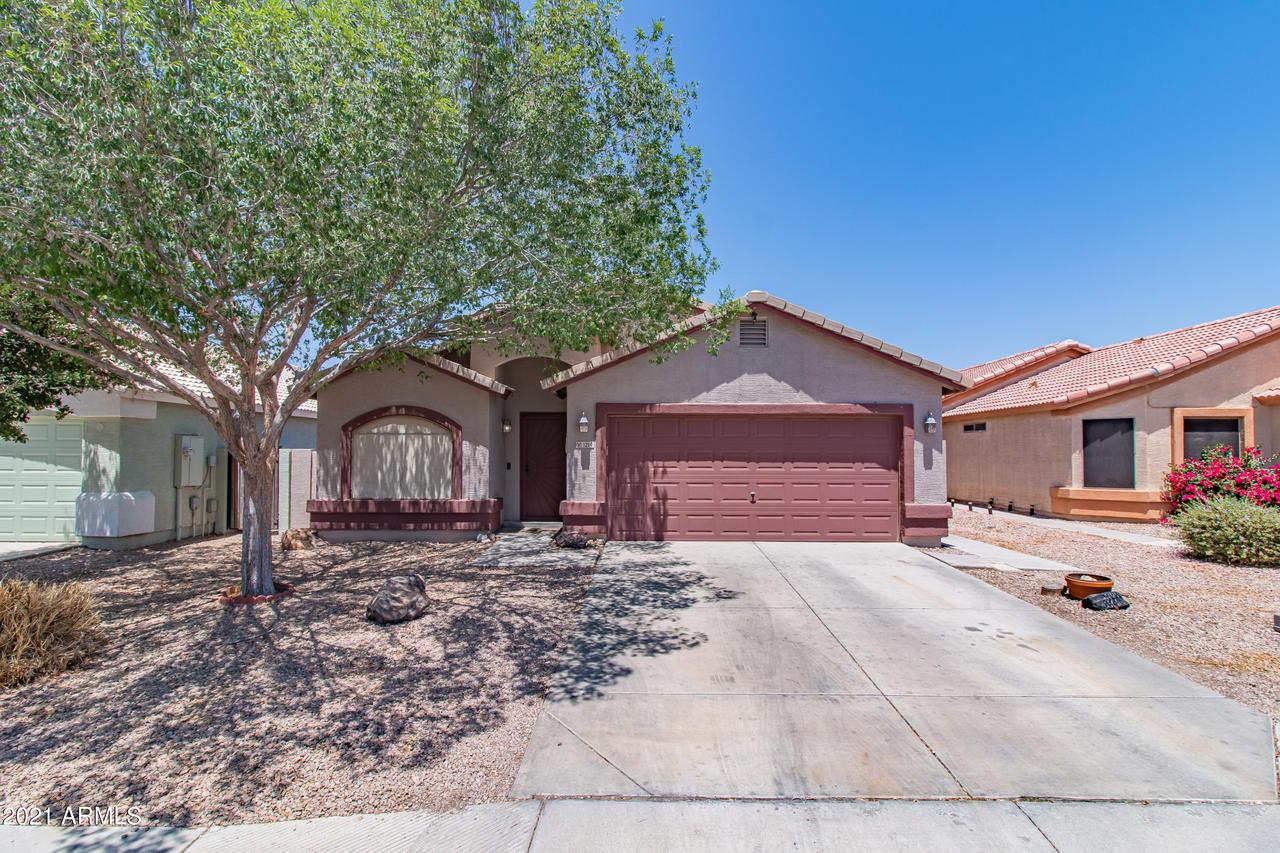 1214 E Elm Rd., San Tan Valley, AZ 85140