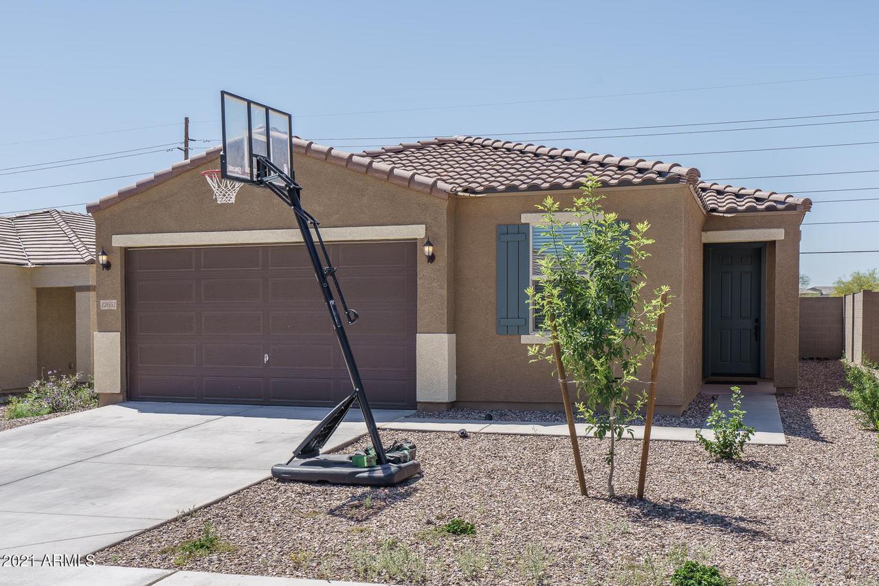 12651 W Glenn Dr., Glendale, AZ 85307