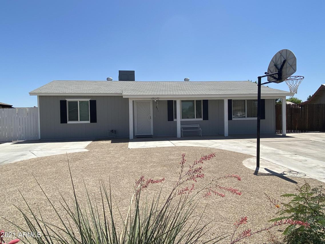 831 N 61st Ln., Phoenix, AZ 85043