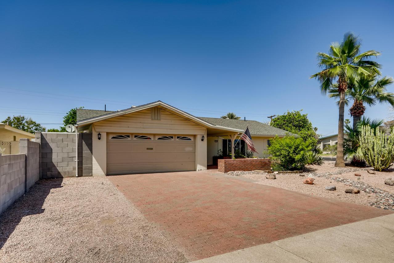 1040 E Hermosa Dr., Tempe, AZ 85282