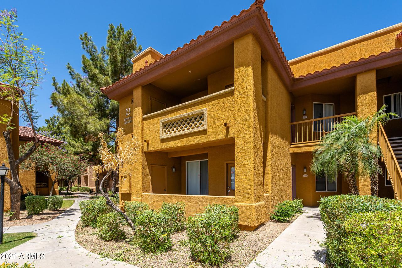2929 W Yorkshire Dr. #1120, Phoenix, AZ 85027