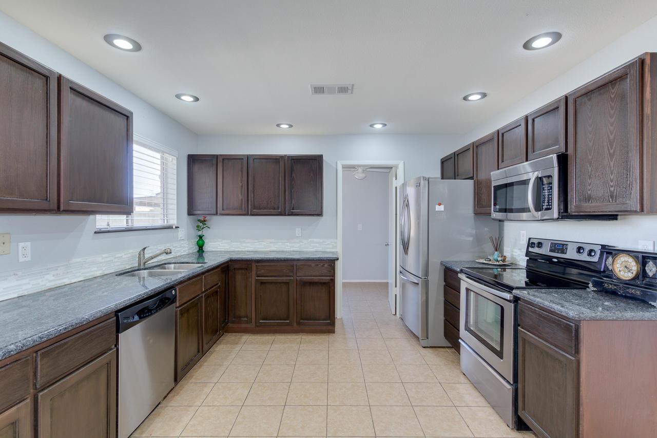 17607 N 16th Dr., Phoenix, AZ 85023