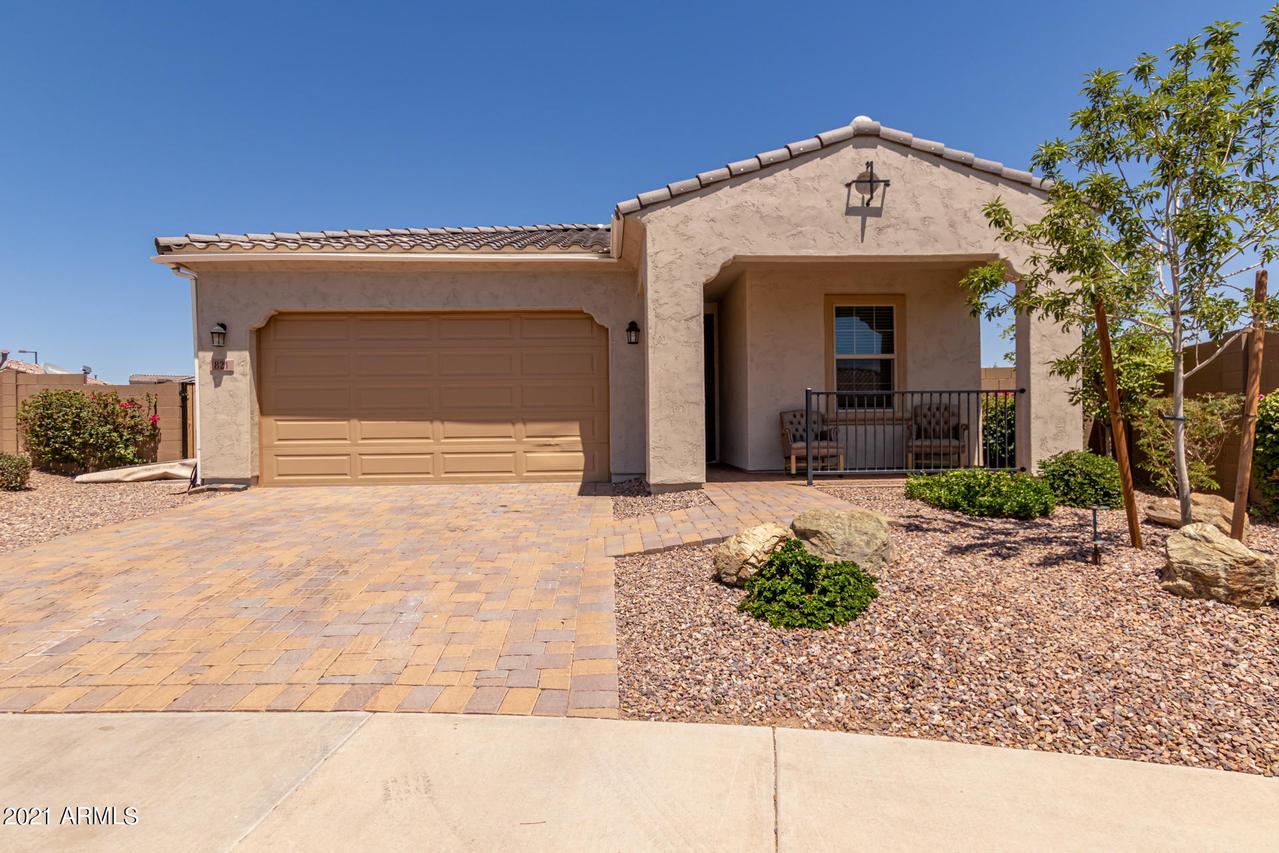 821 S 202nd Dr., Buckeye, AZ 85326