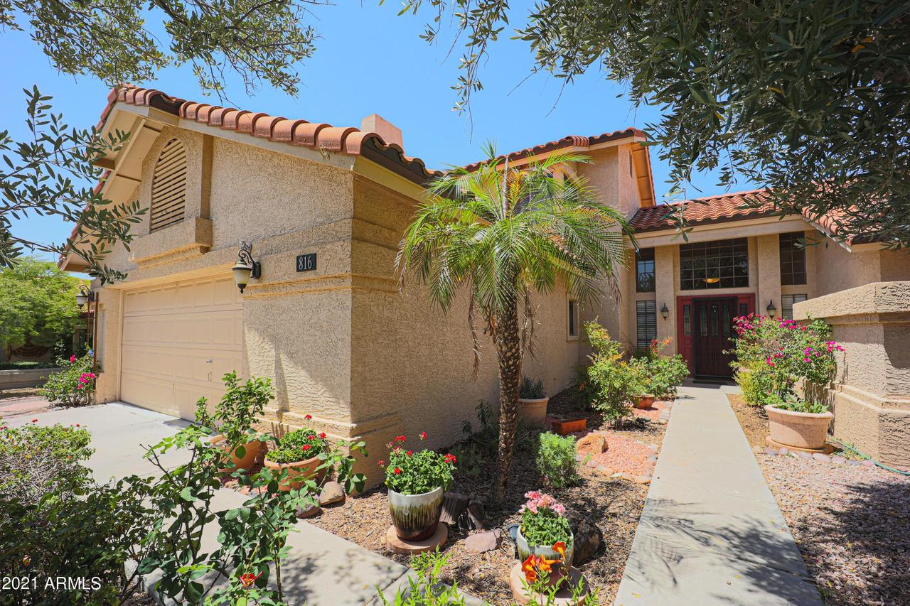 816 E Forest Hills Dr., Phoenix, AZ 85022