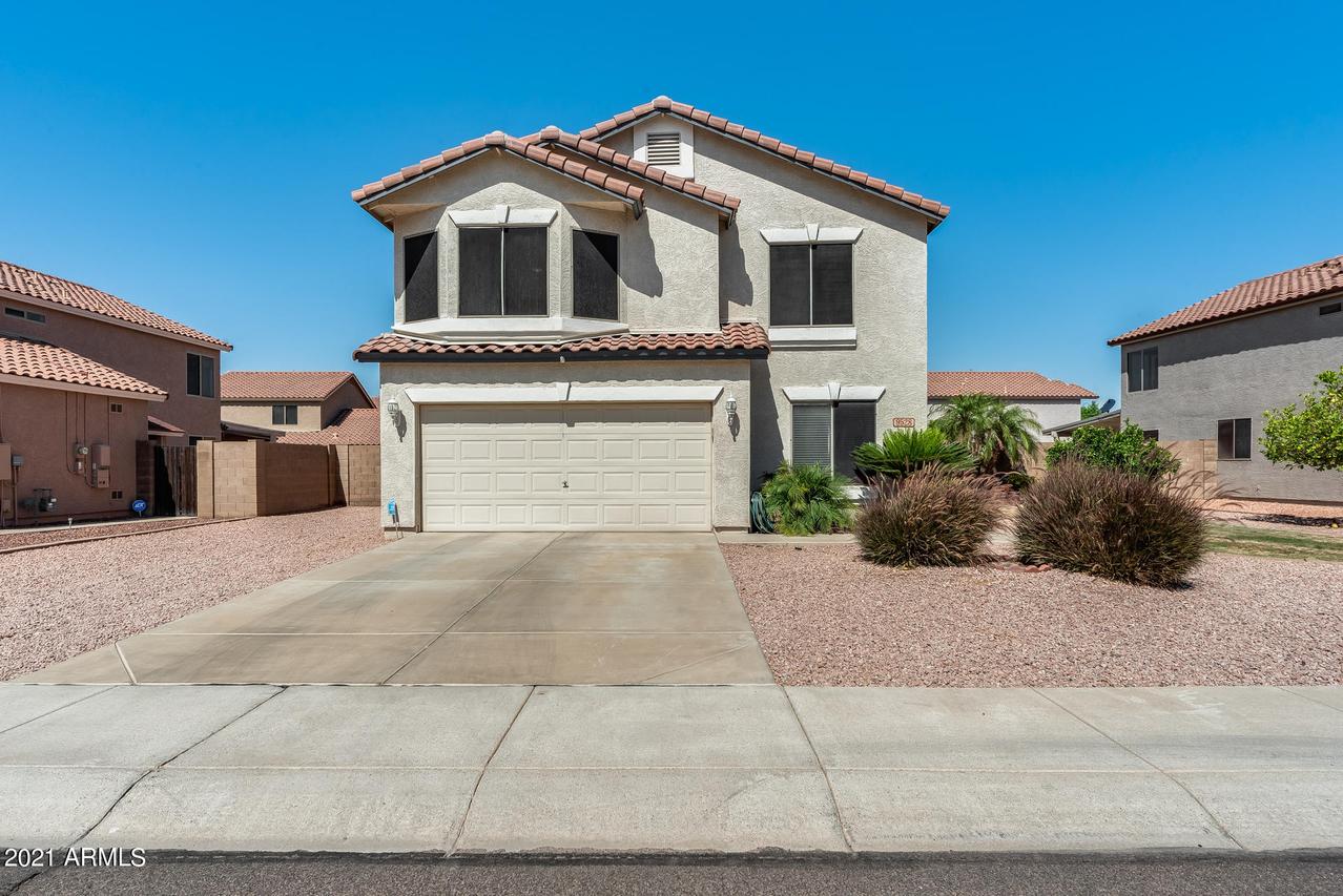 9528 N 92nd Dr., Peoria, AZ 85345