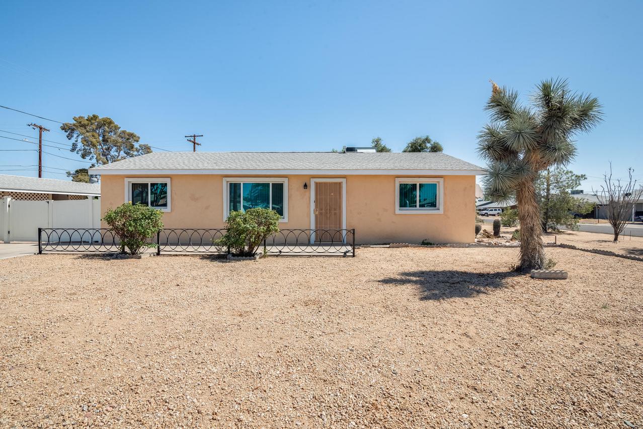 11433 N 113th Dr., Youngtown, AZ 85363