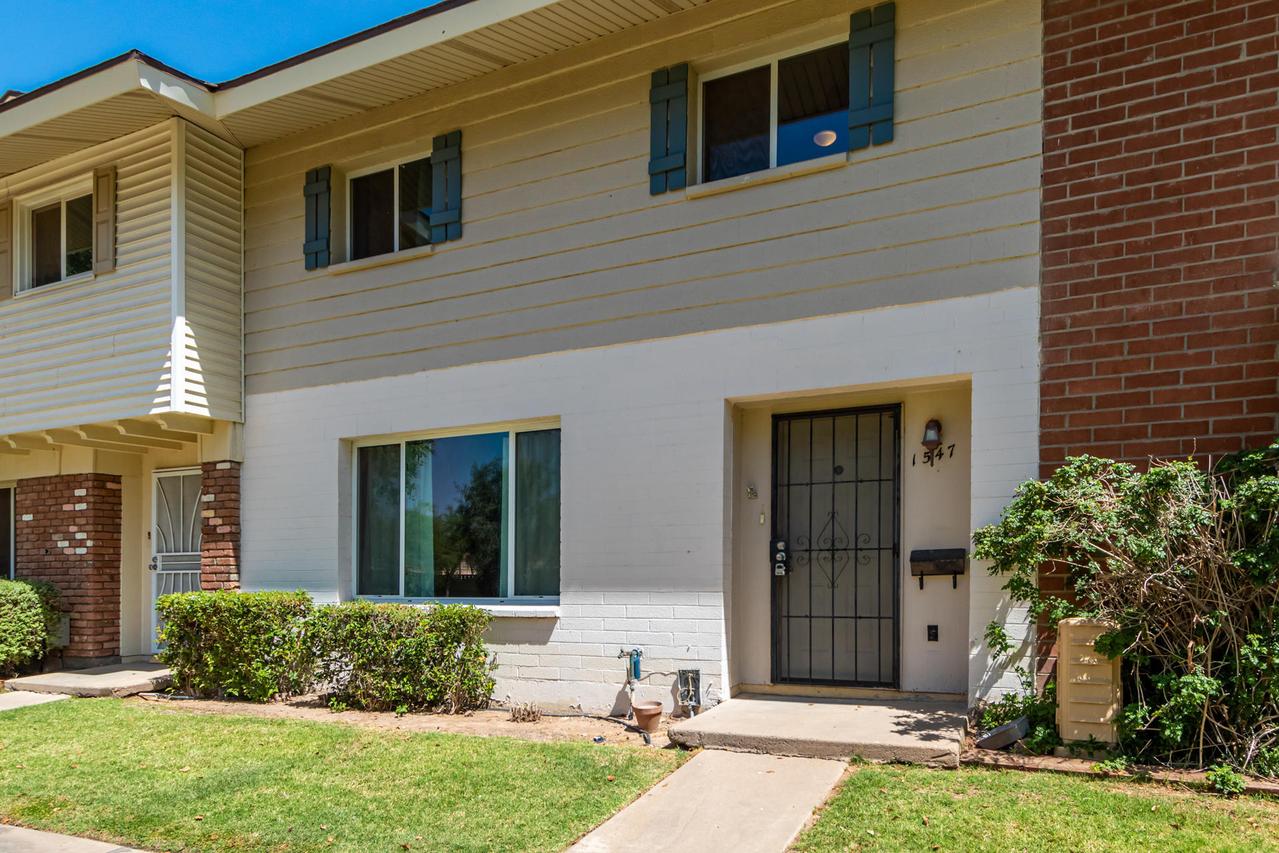 1547 W Hazelwood St., Phoenix, AZ 85015
