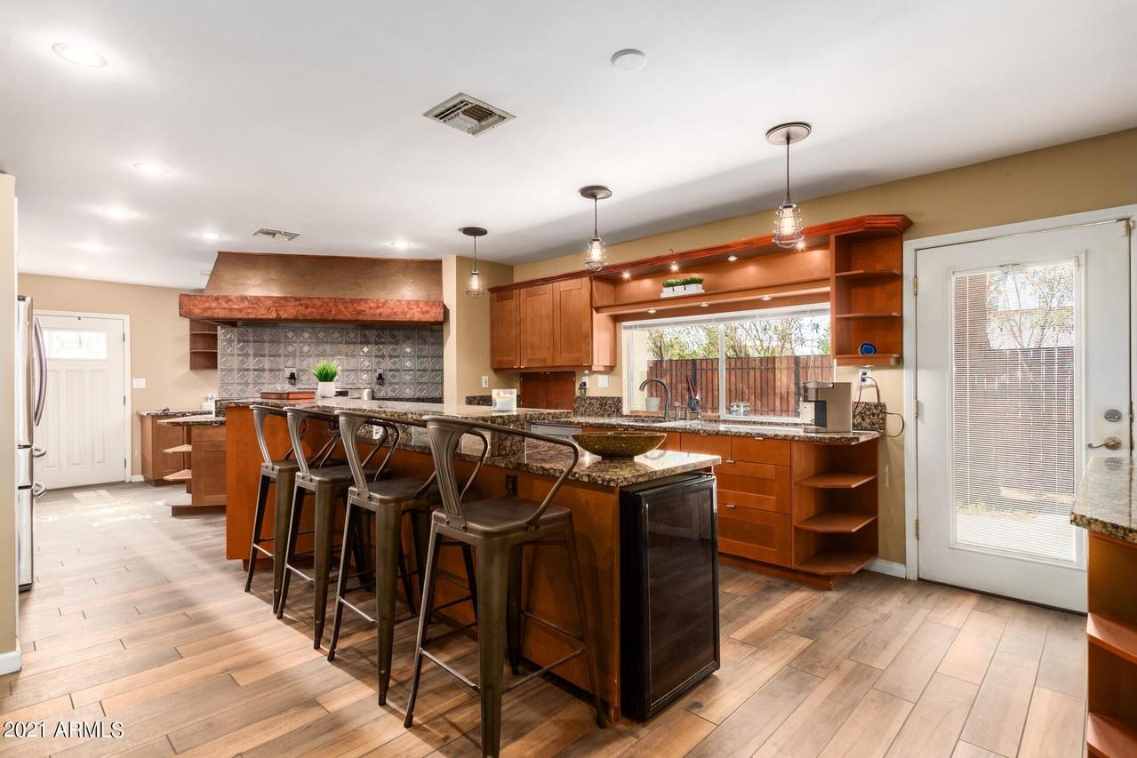 2348 N 28th Pl., Phoenix, AZ 85008