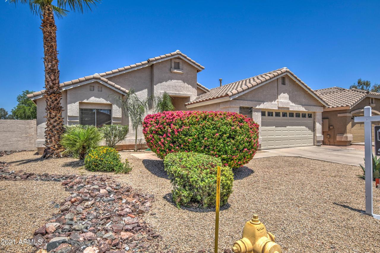 2244 E Robin Ln., Gilbert, AZ 85296