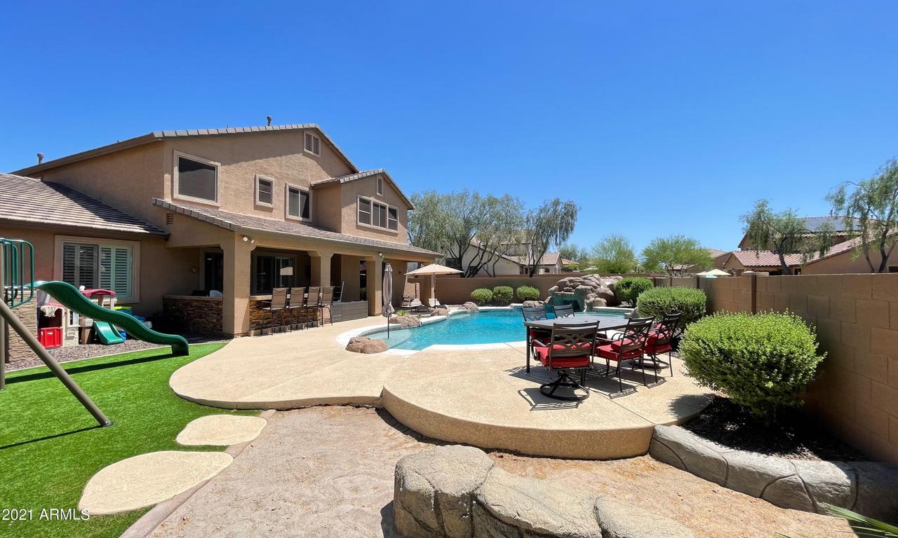 2405 W Horsetail Tr., Phoenix, AZ 85085
