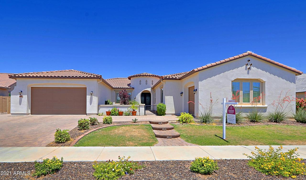 19232 E Walnut Rd., Queen Creek, AZ 85142