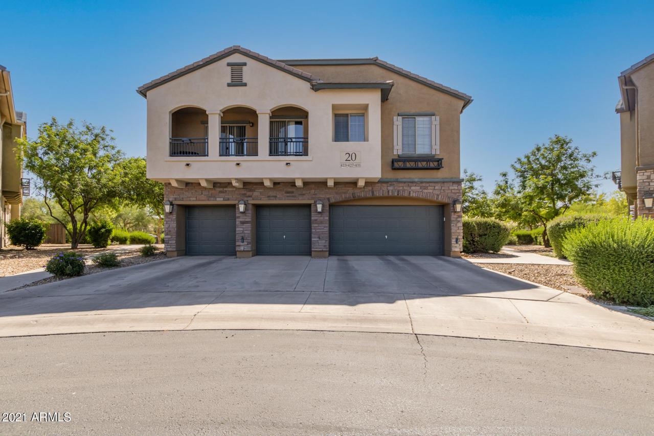 427 N 168th Dr., Goodyear, AZ 85338