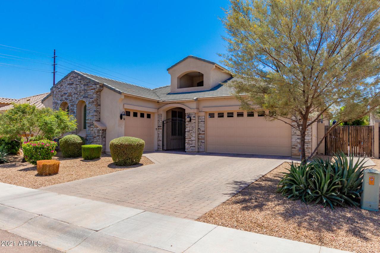 263 E Crescent Pl., Chandler, AZ 85249