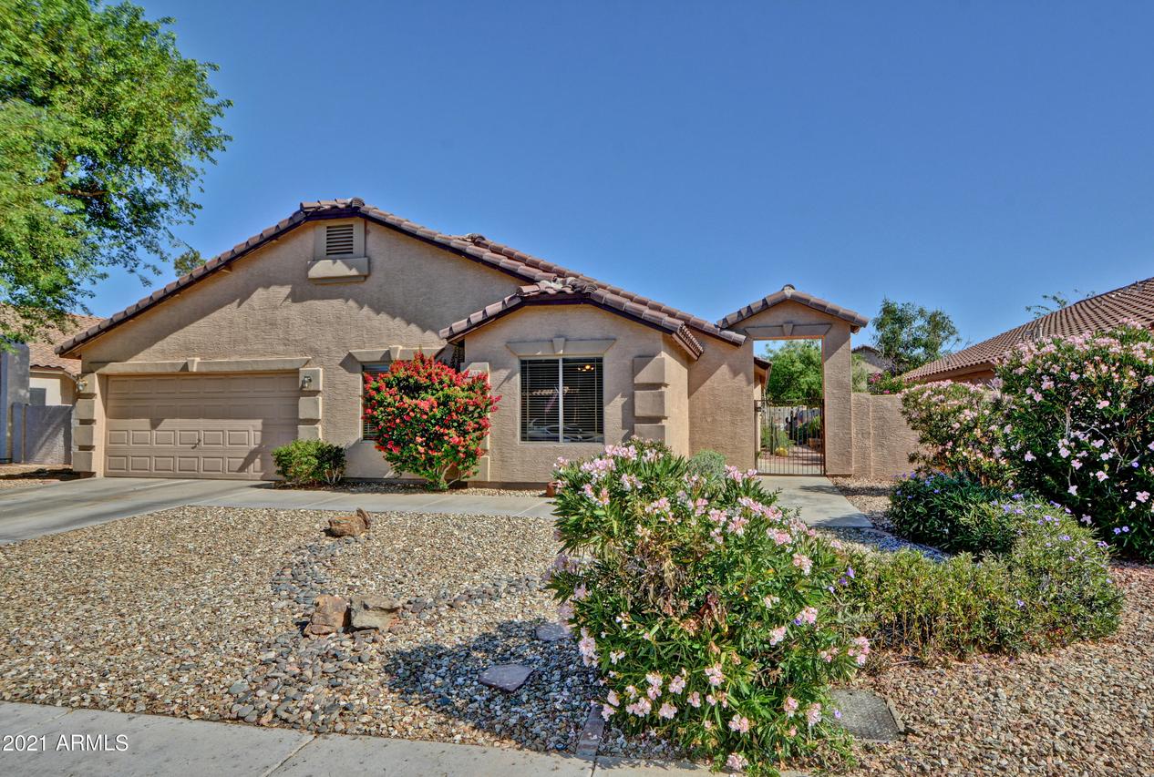 7458 W Firebird Dr., Glendale, AZ 85308