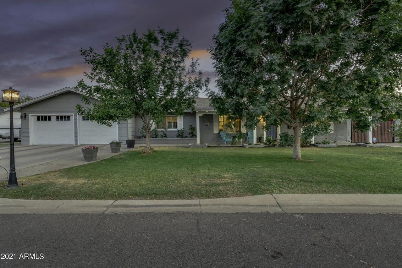4023 E Cheery Lynn Rd., Phoenix, AZ 85018