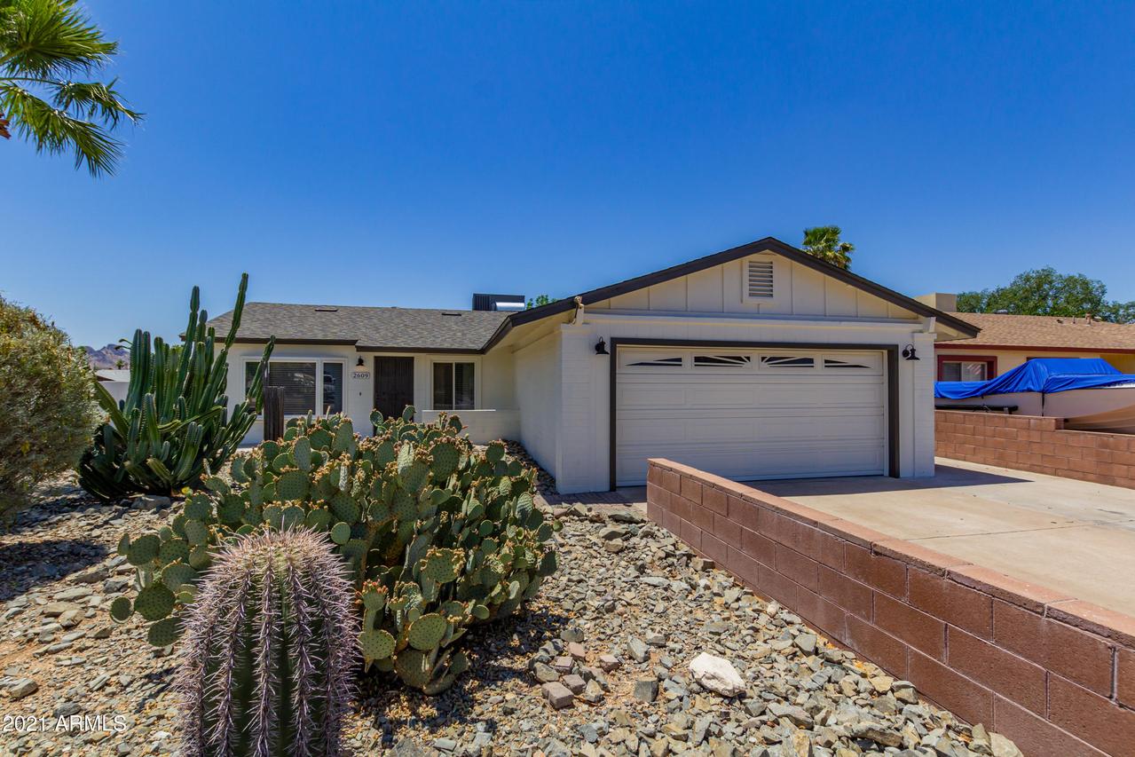 2609 E Aster Dr., Phoenix, AZ 85032
