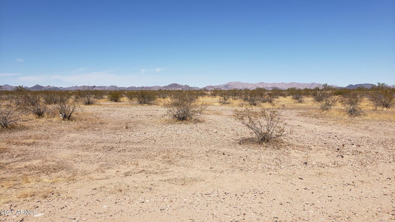 42xxx W Camelback  Lot L Rd. #M, Tonopah, AZ 85354