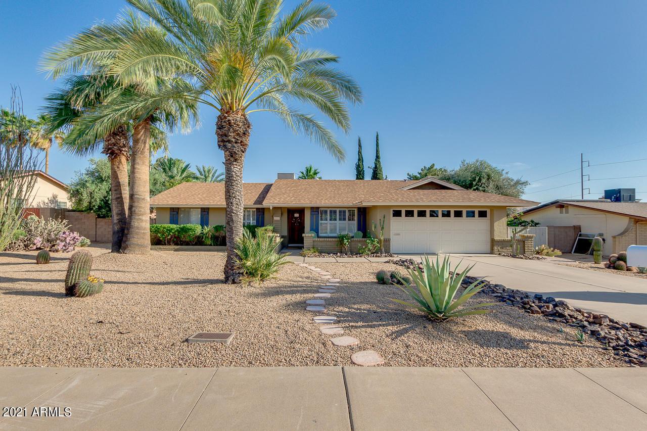 725 E Country Gables Dr., Phoenix, AZ 85022