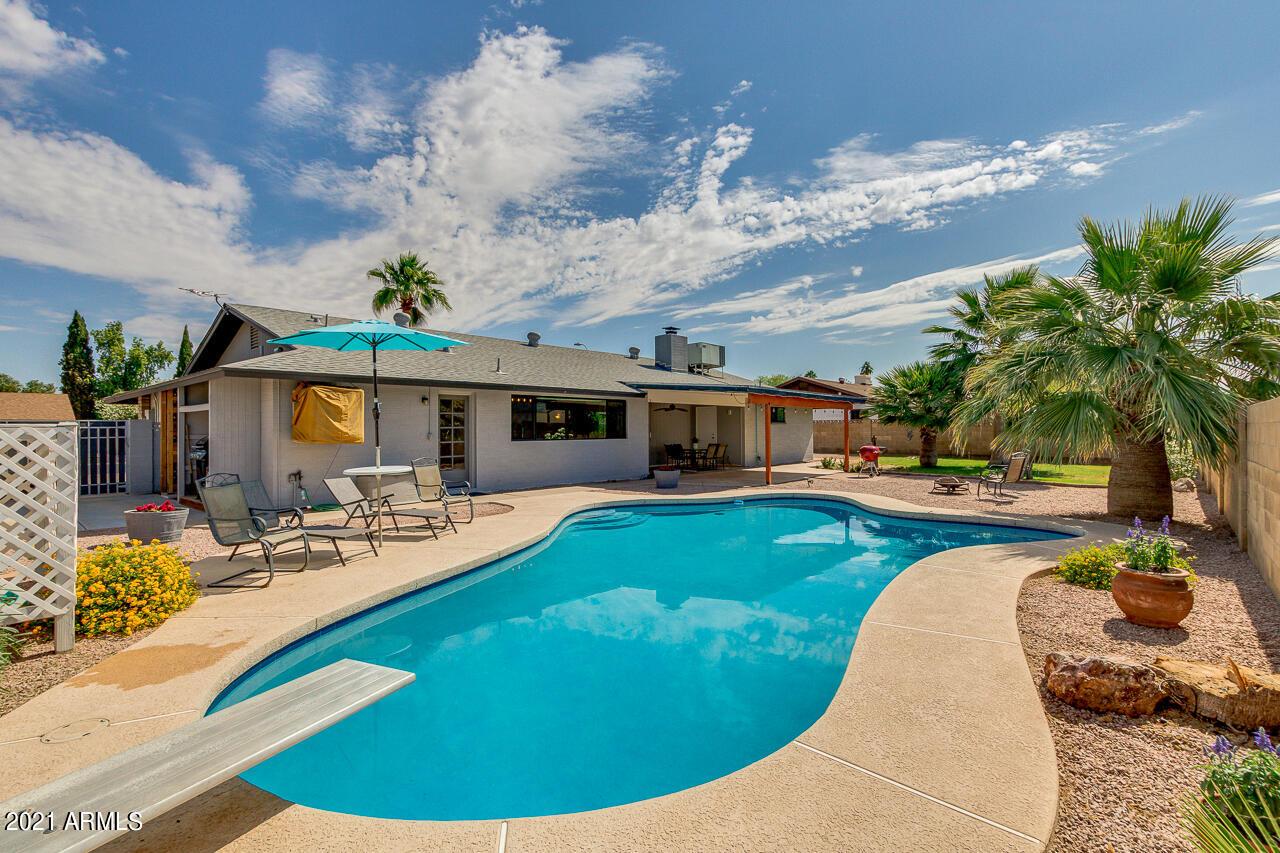 6117 E Hobart St., Mesa, AZ 85205