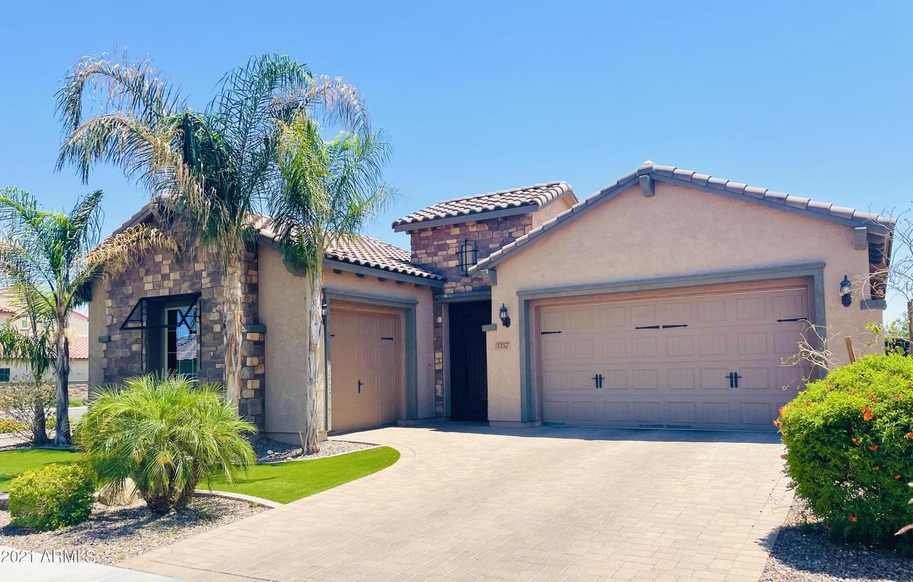 3257 E Nightingale Ln., Gilbert, AZ 85298