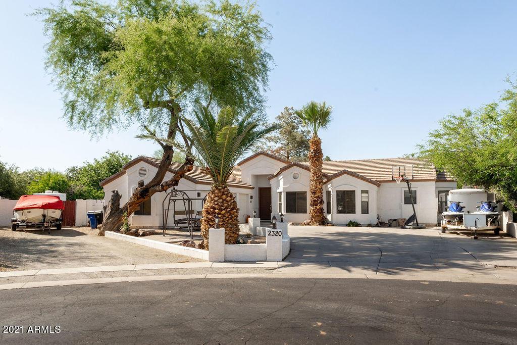 2320 N Hibbert Cir., Mesa, AZ 85201