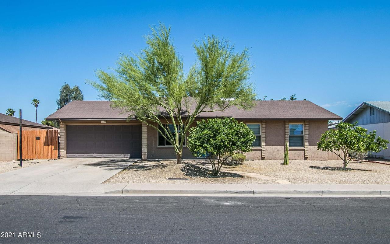 1120 W Hackamore St., Mesa, AZ 85201
