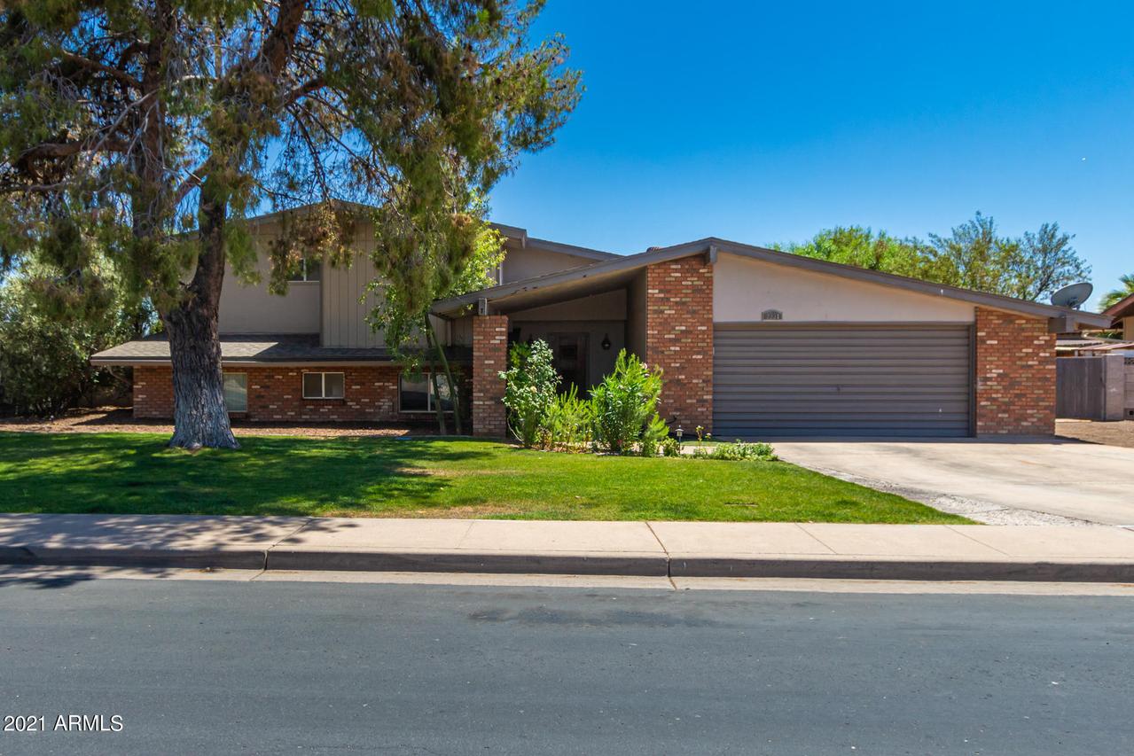 2231 E Fountain St., Mesa, AZ 85213