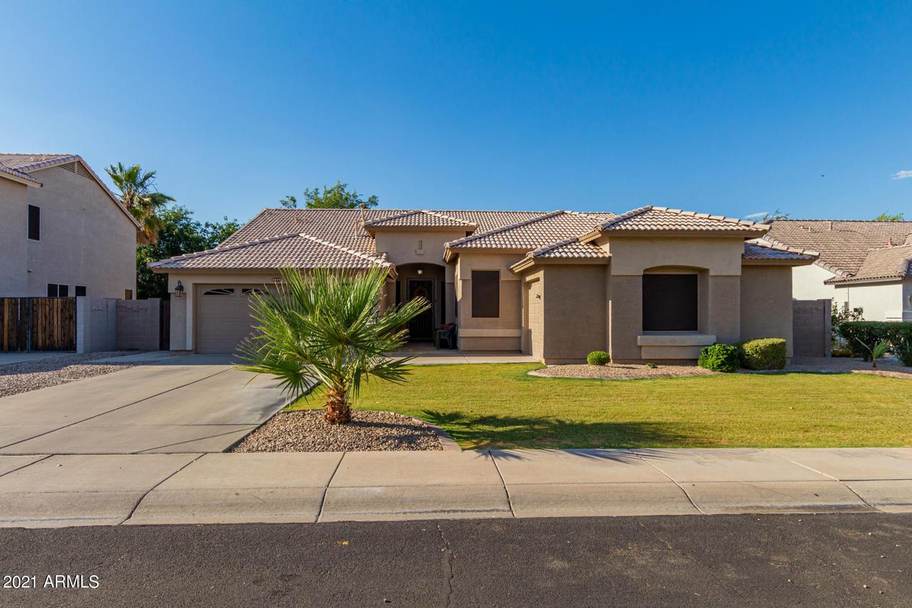 2804 E Michelle Way, Gilbert, AZ 85234