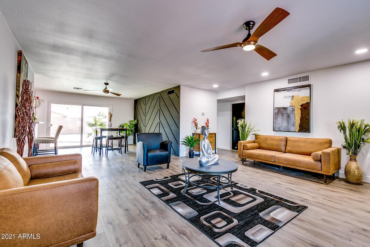 2136 W 8th Ave., Mesa, AZ 85202