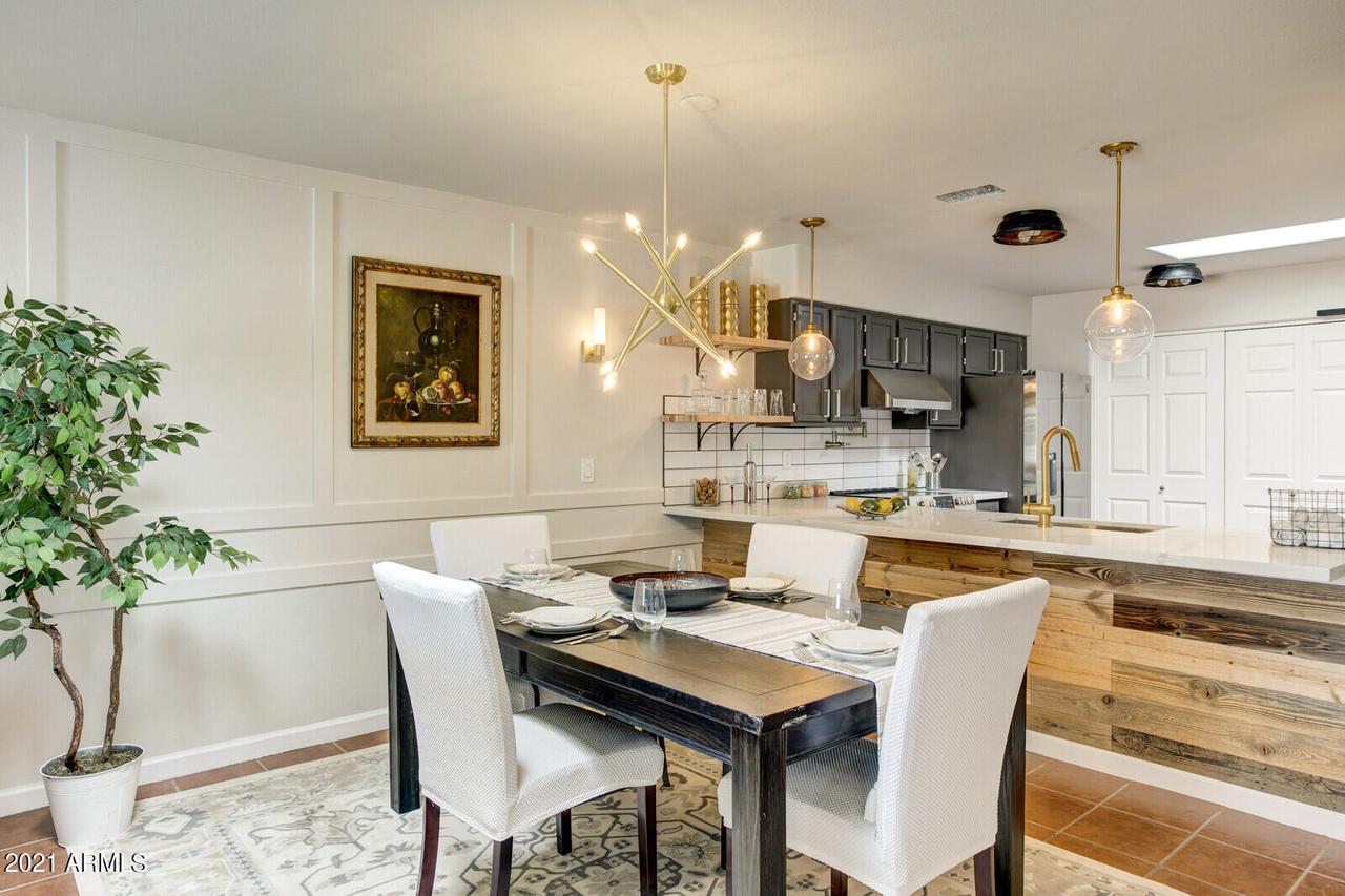 1413 N Oak St., Tempe, AZ 85288