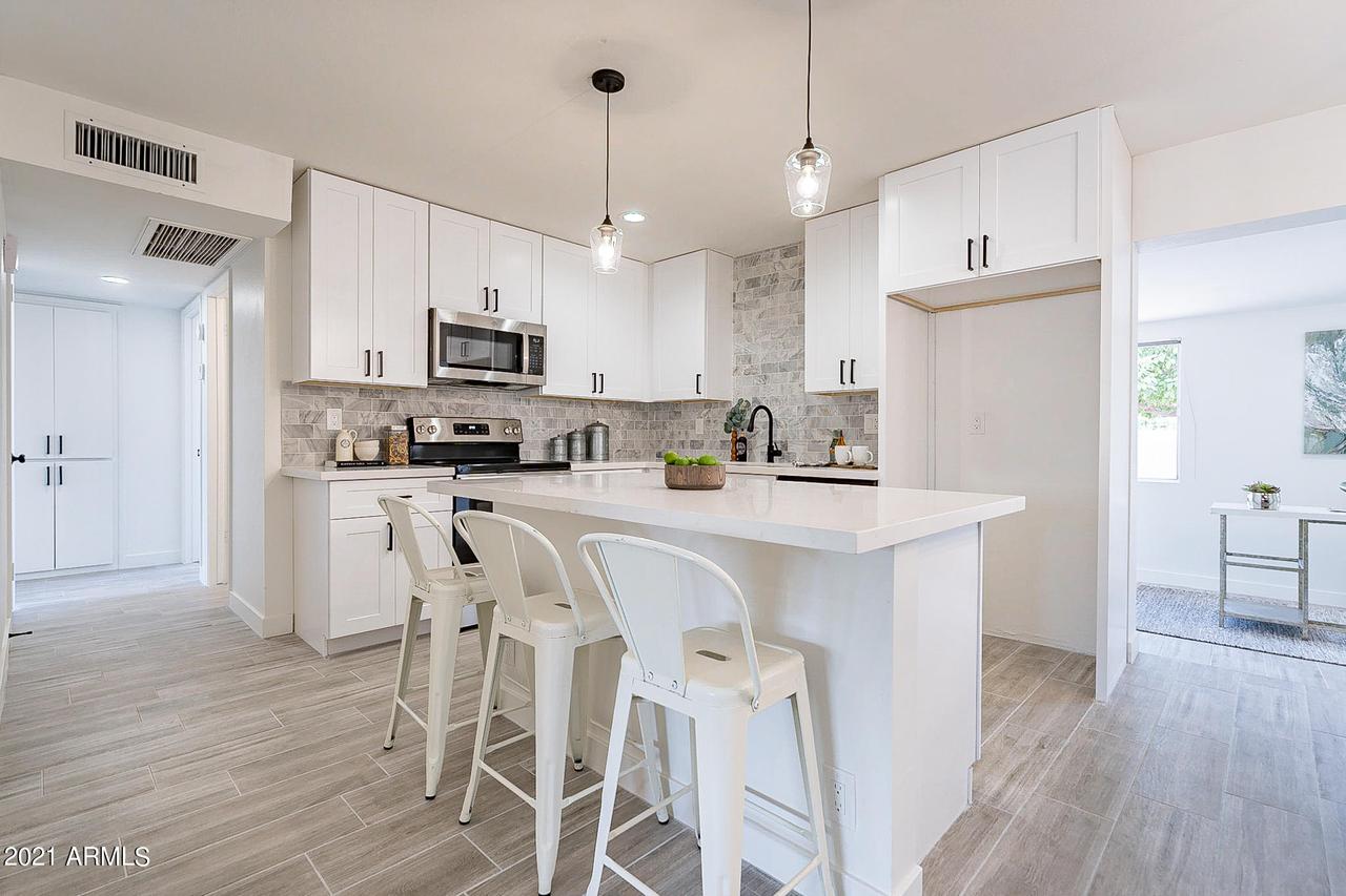 5527 E Dallas St., Mesa, AZ 85205