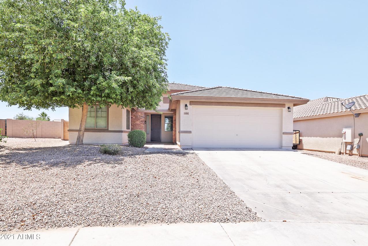 32762 N Pebble Creek Dr., San Tan Valley, AZ 85143