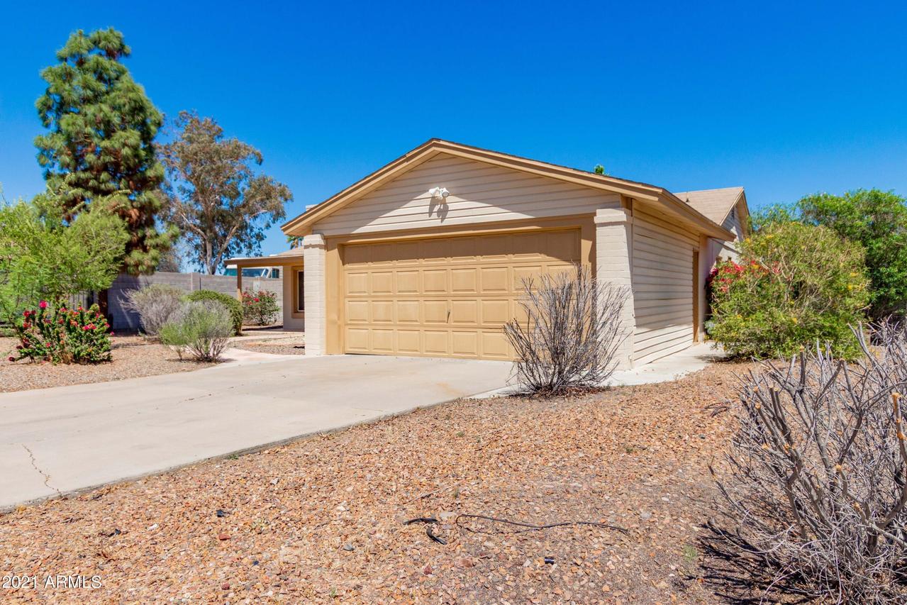 2710 E Aster Dr., Phoenix, AZ 85032