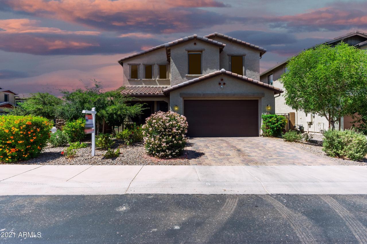 8554 W Flynn Ln., Glendale, AZ 85305