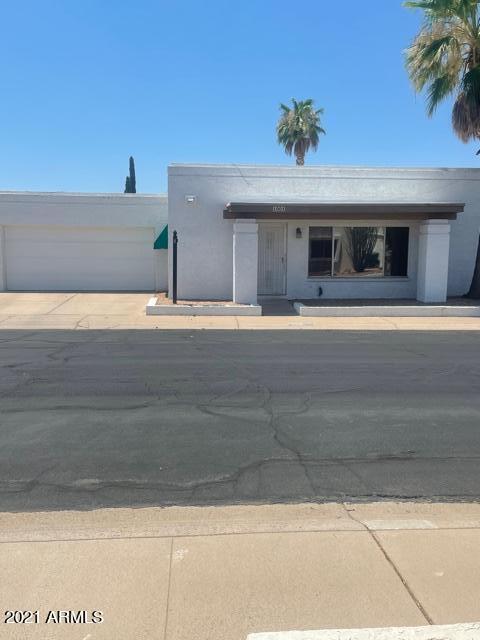 1001 E Villa Rita Dr., Phoenix, AZ 85022