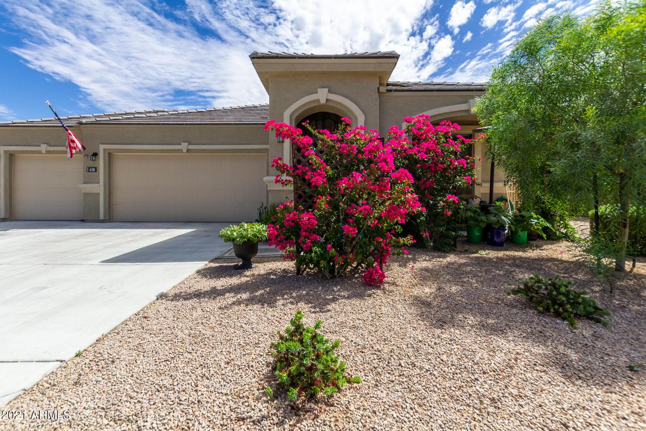 658 W Belmont Red Tr., San Tan Valley, AZ 85143