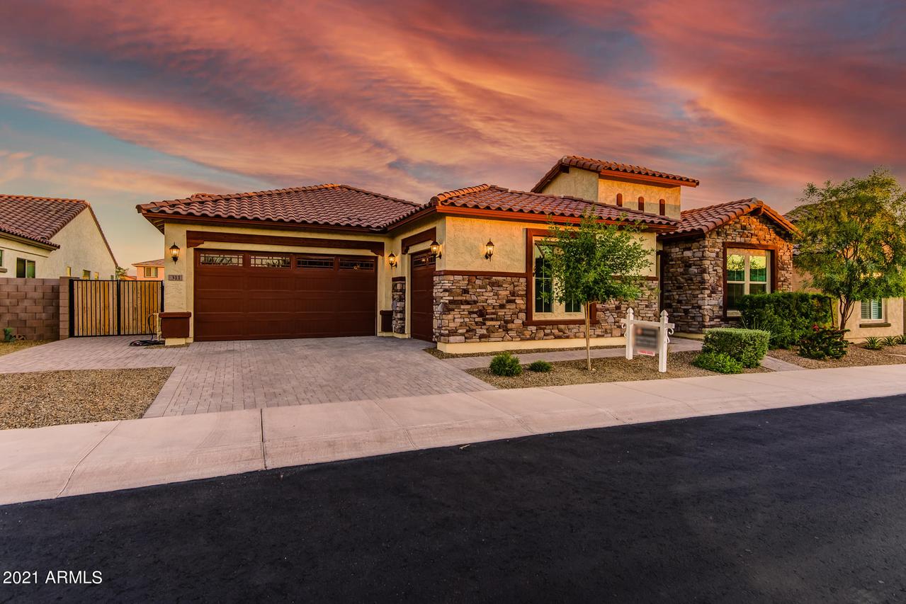 311 E Brisa Dr., Phoenix, AZ 85085