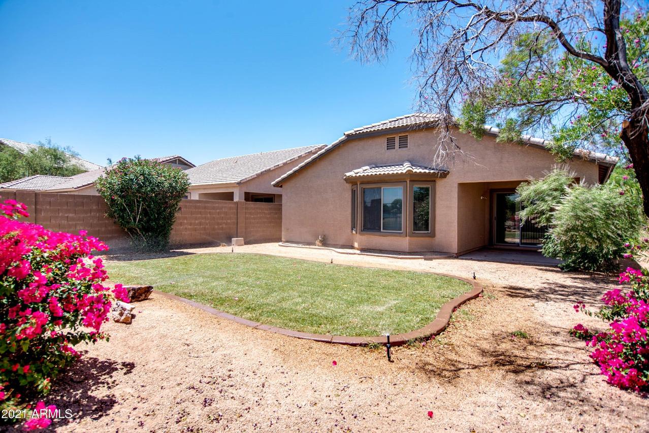 29399 N Yellow Bee Dr., San Tan Valley, AZ 85143