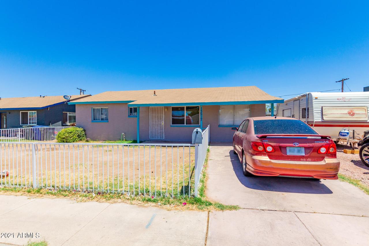 13517 N Luna St., El Mirage, AZ 85335