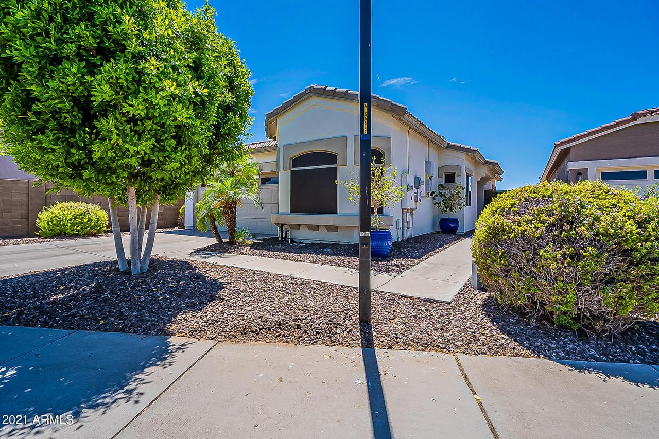 1140 S Cerise St., Mesa, AZ 85208