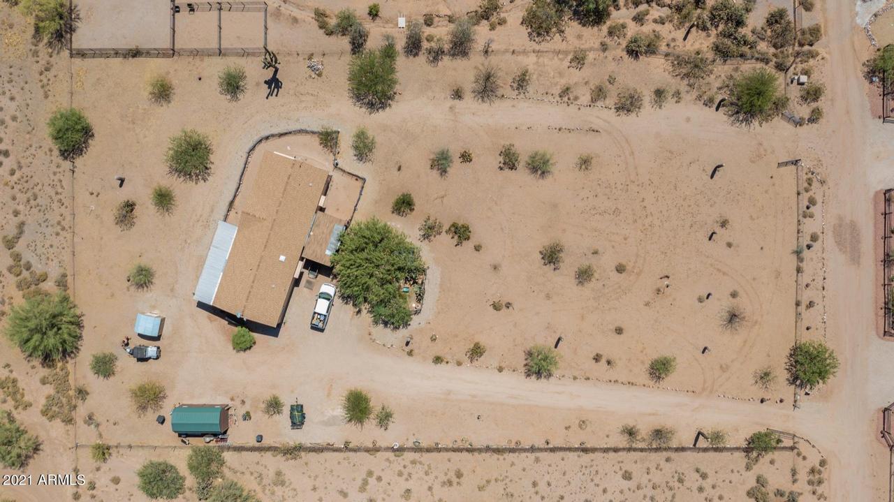 40510 N 251st Ave., Morristown, AZ 85342