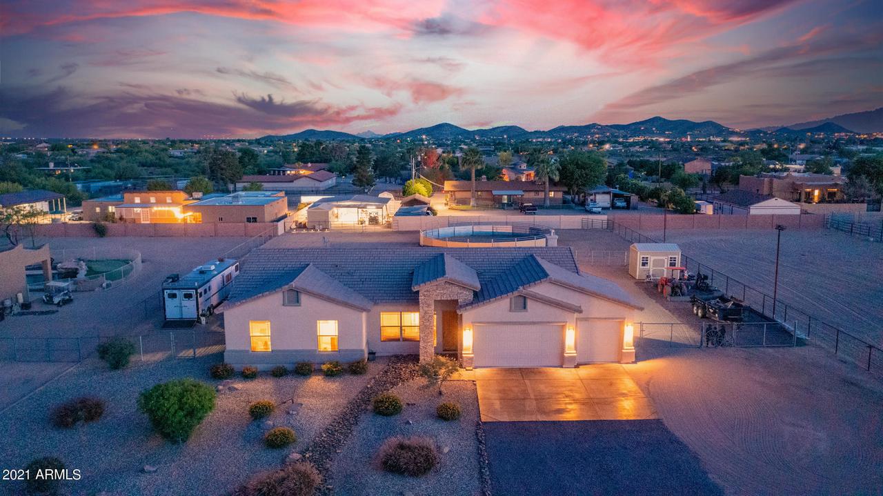 37235 N 12th St., Phoenix, AZ 85086