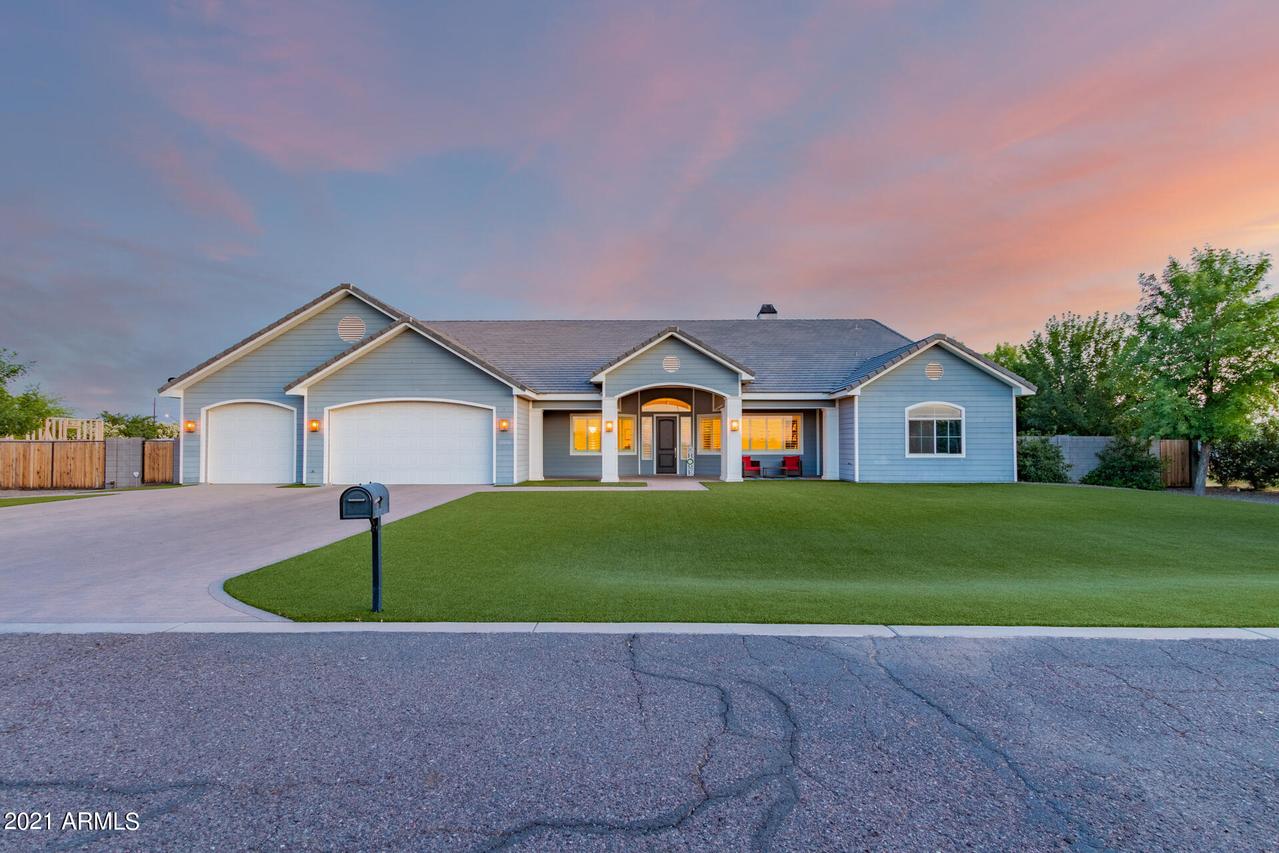 2311 E Walnut Rd., Gilbert, AZ 85298