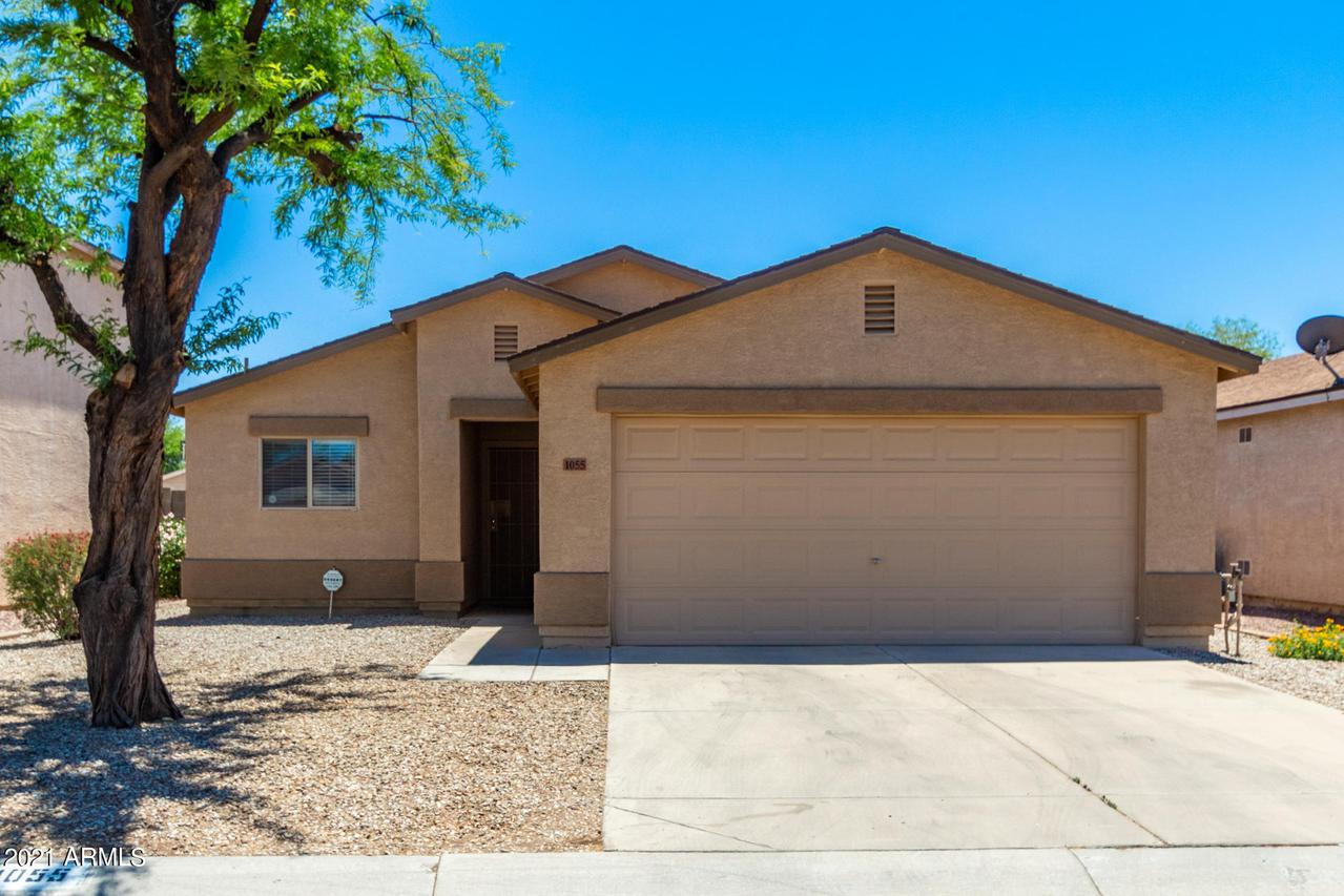 1055 E Denim Tr., San Tan Valley, AZ 85143