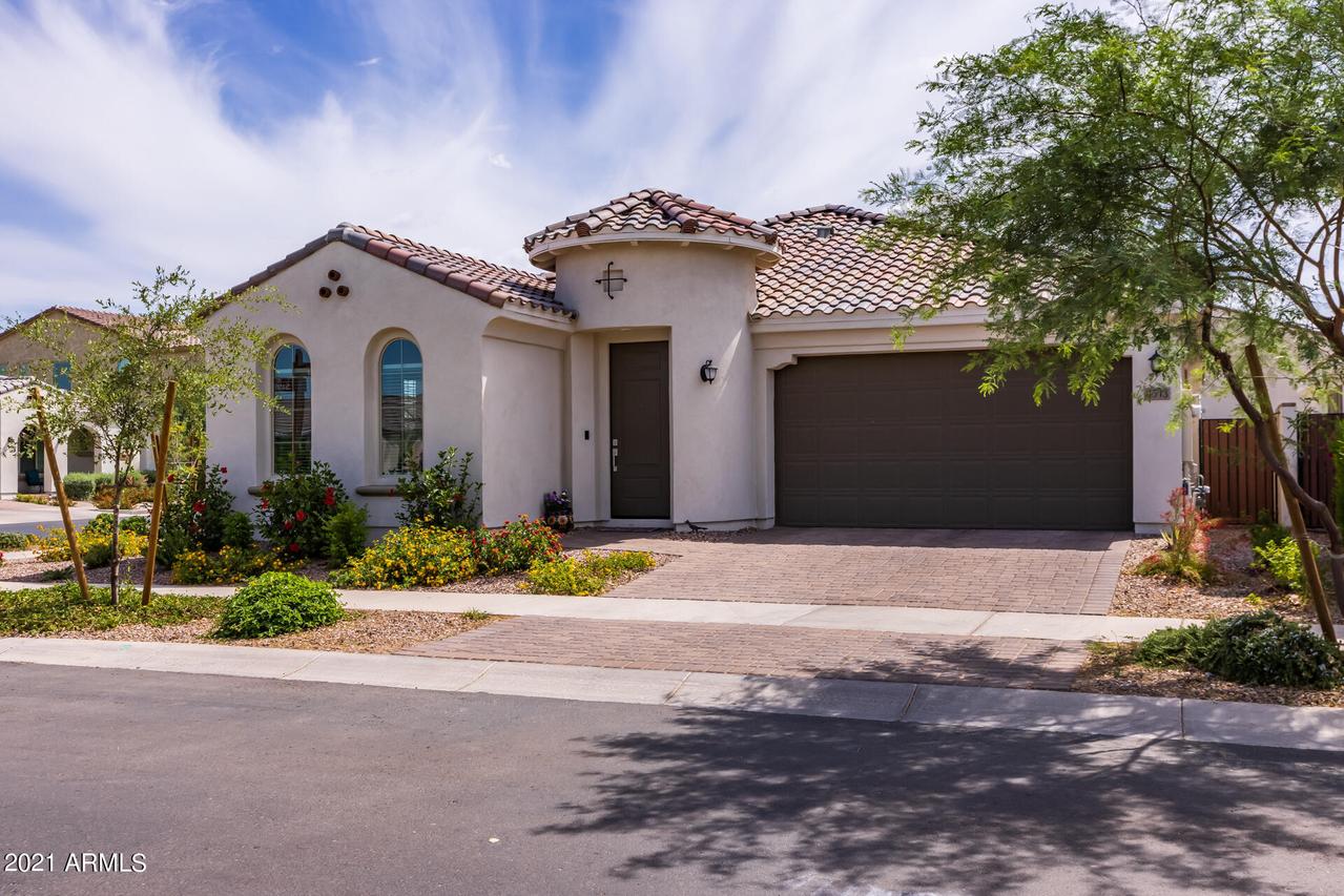 4543 S Nebula, Mesa, AZ 85212