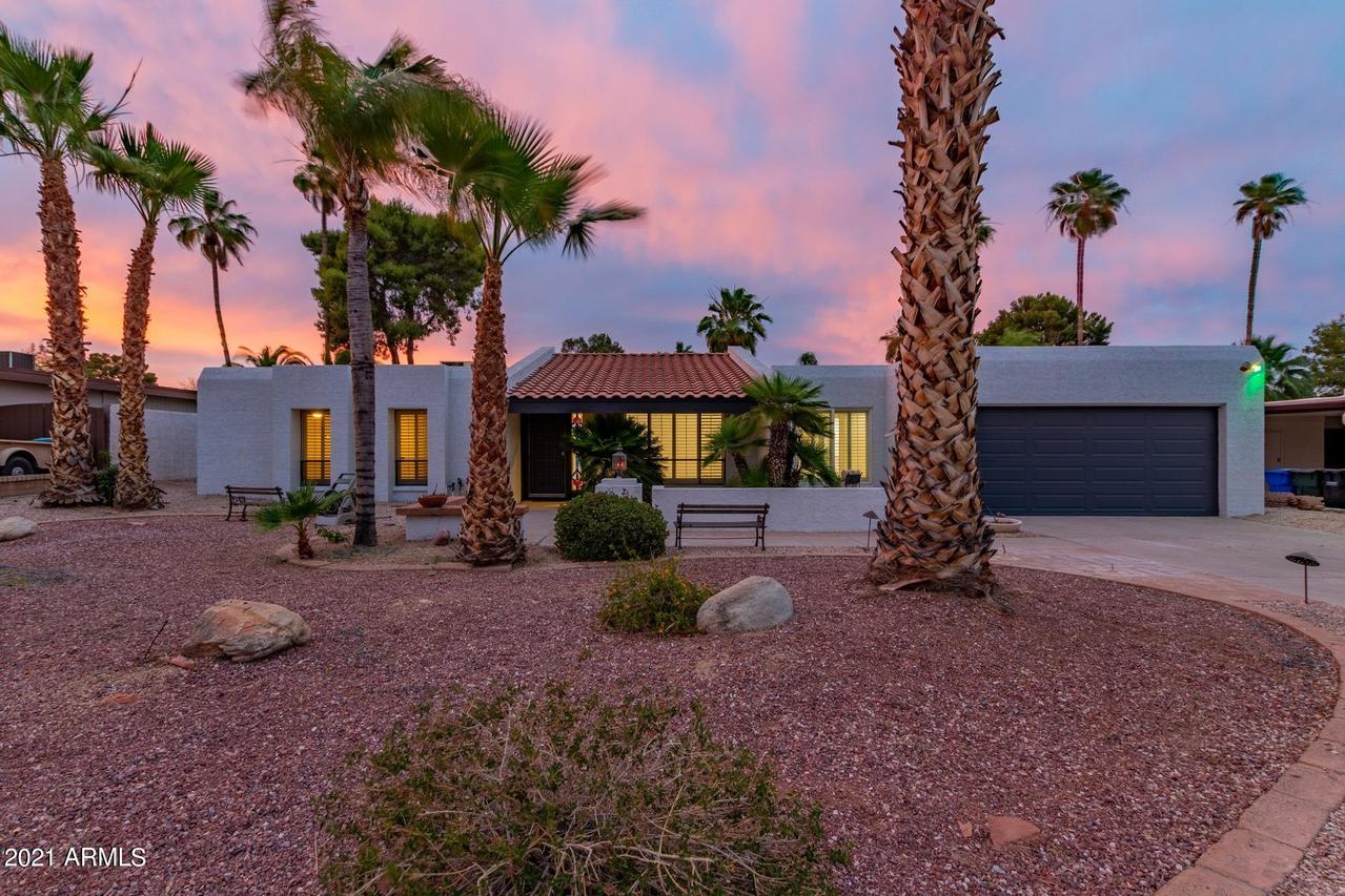 2550 E Desert Cove Ave., Phoenix, AZ 85028